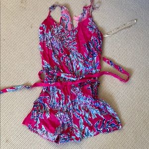 EUC Lily Pulitzer Romper large